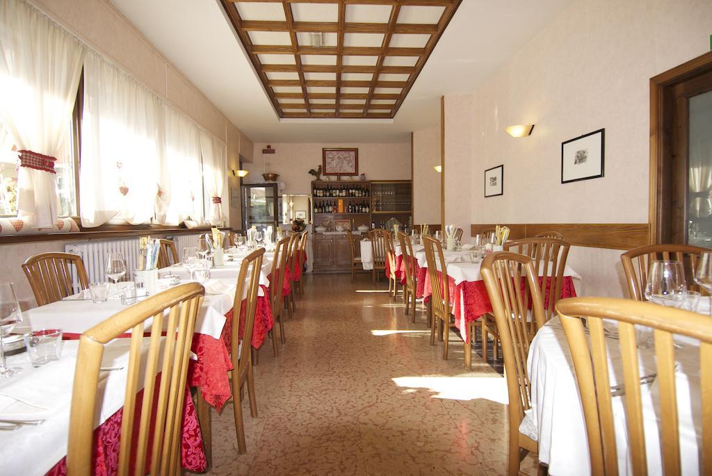 Albergo Ristorante Galli Pievepelago Buitenkant foto
