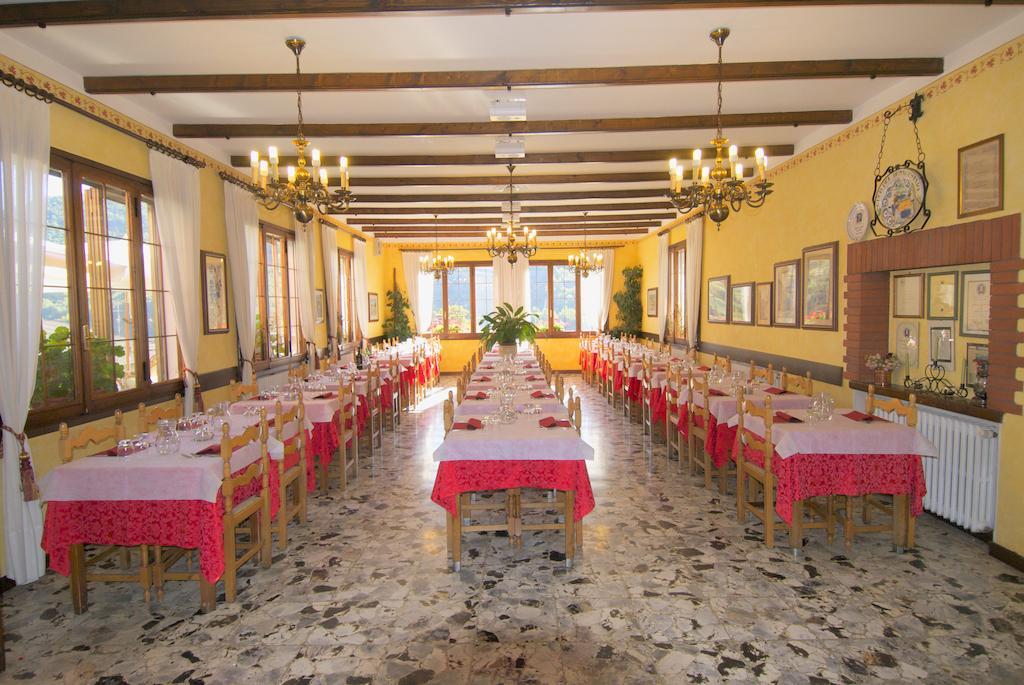 Albergo Ristorante Galli Pievepelago Buitenkant foto